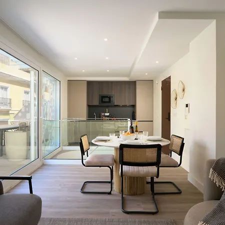 Apart Otel Casa Pizarro, By Homing U 4*