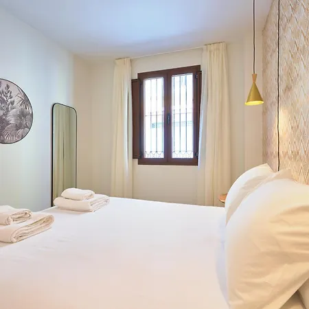 Lägenhetshotell Casa Pizarro, By Homing U Sevilla